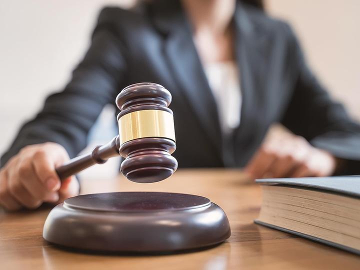 Gavel pounding in court.